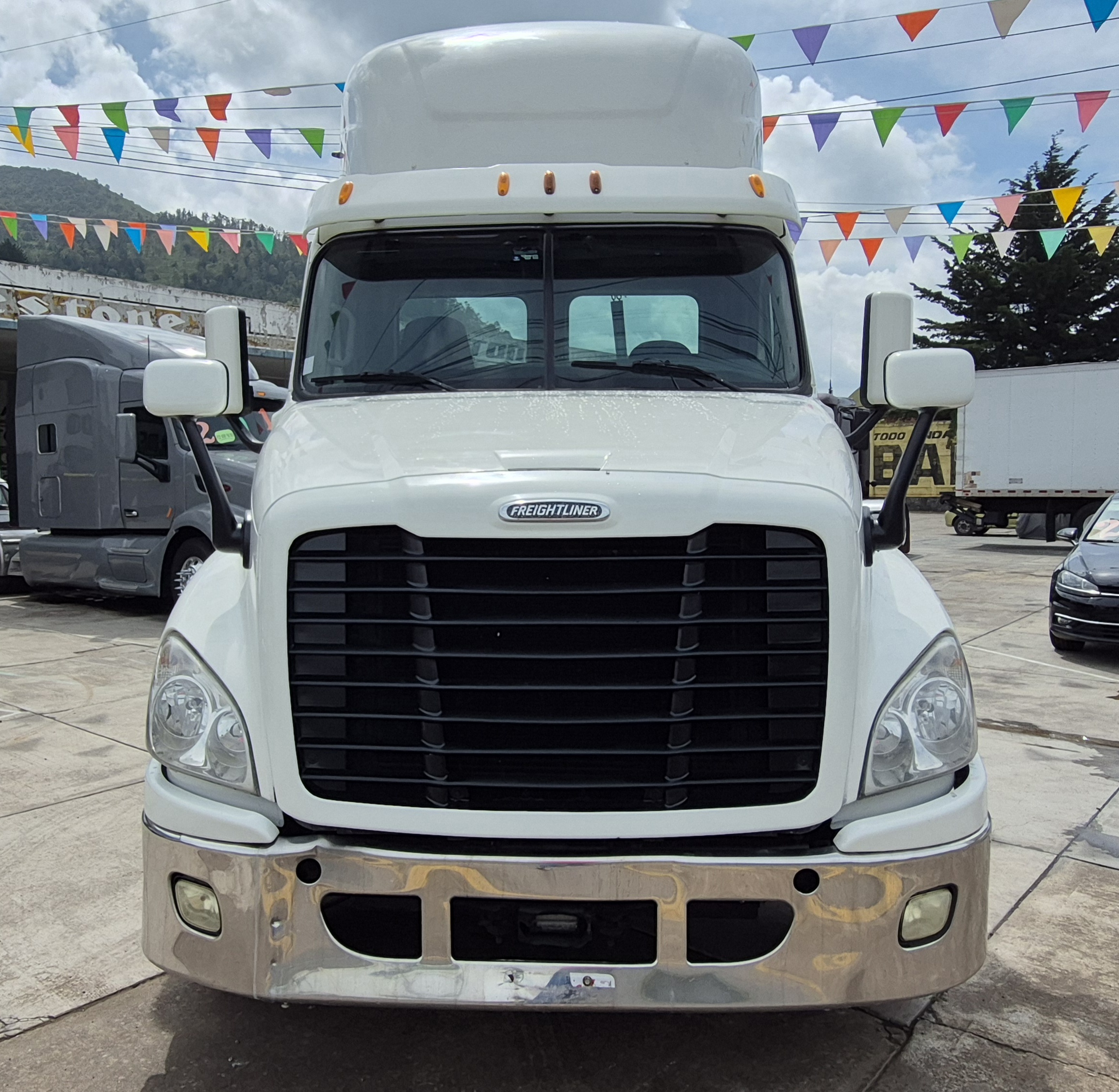 
								Cascadia Daycab Detroit 2016 full									