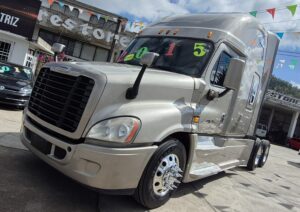 Cascadia Freightliner Cummins 2015
