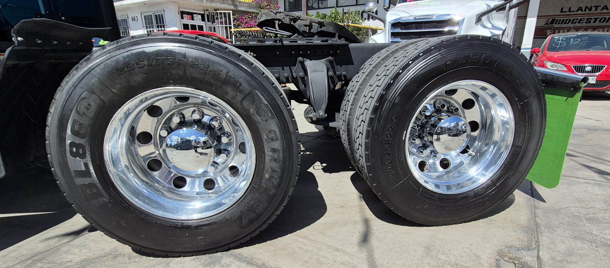 
								Cascadia Freightliner Vu 2016 full									