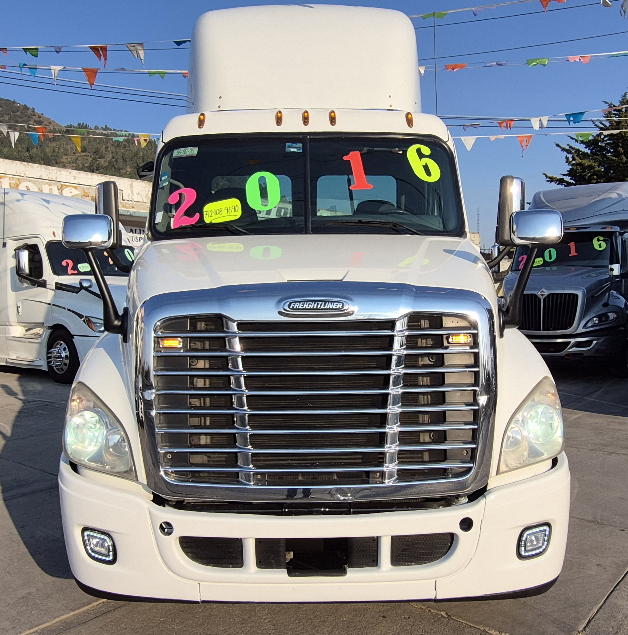 
								Cascadia Daycab Cummis 2016 full									