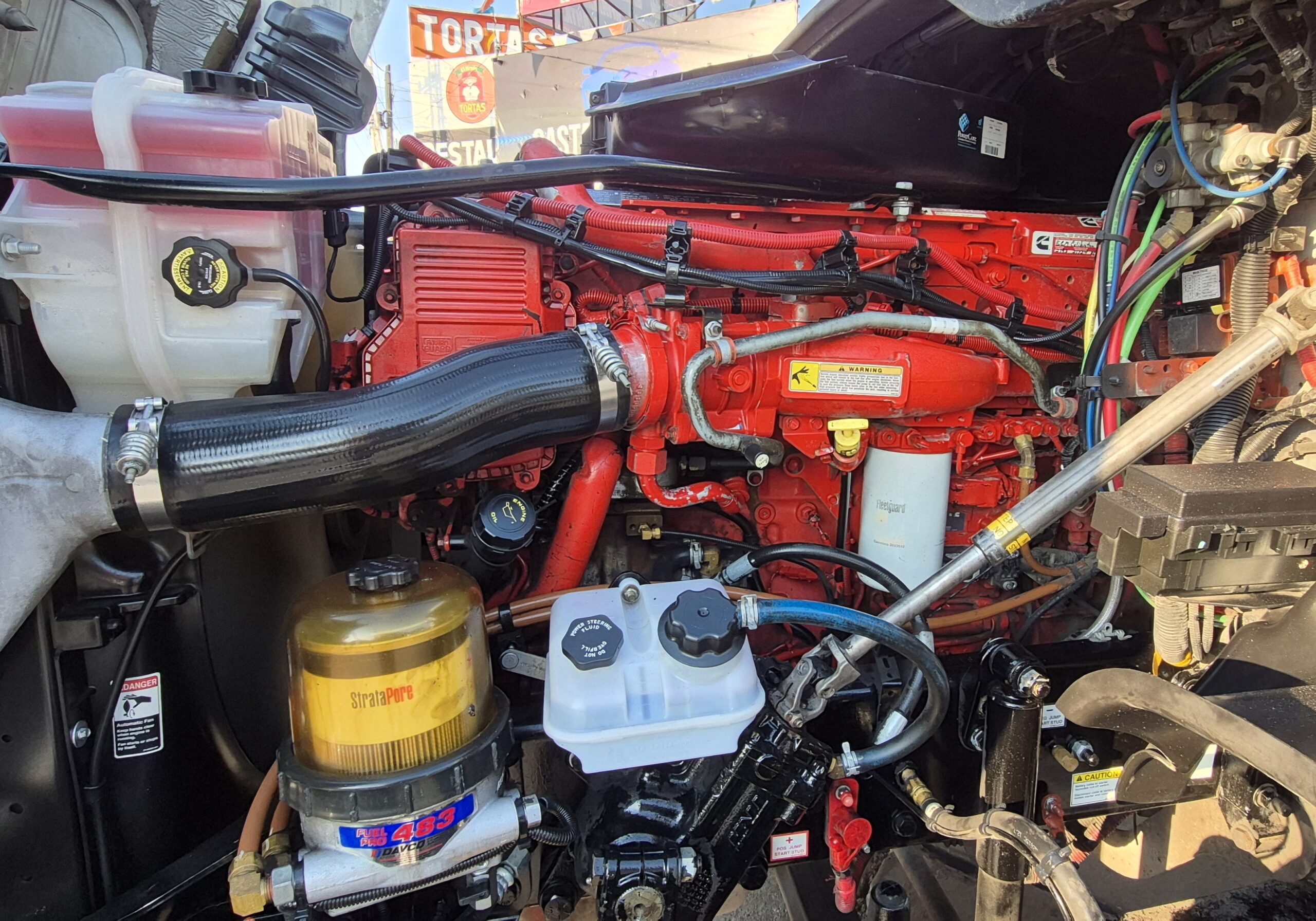 
								Cascadia Daycab Cummis 2016 full									