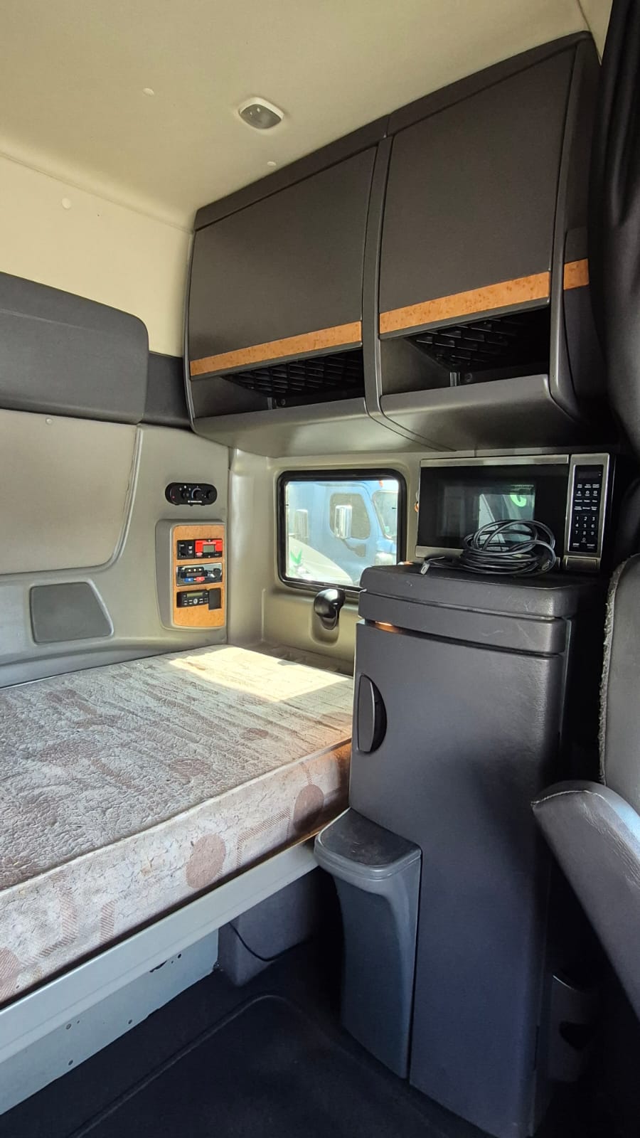 
								Prostar International Vu 18 Vel 2016 full									