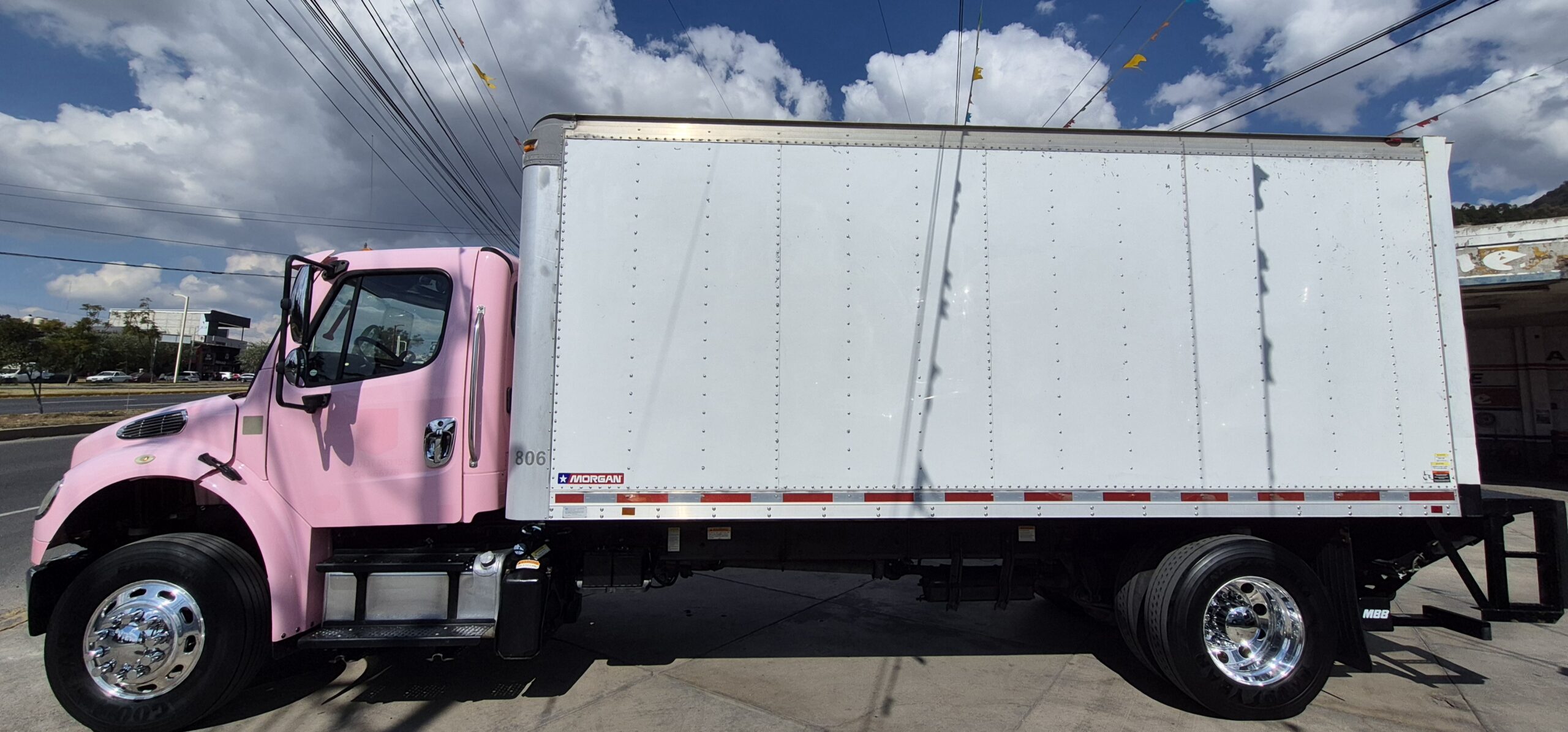 
								2013 Freightliner M2 Rabon full									