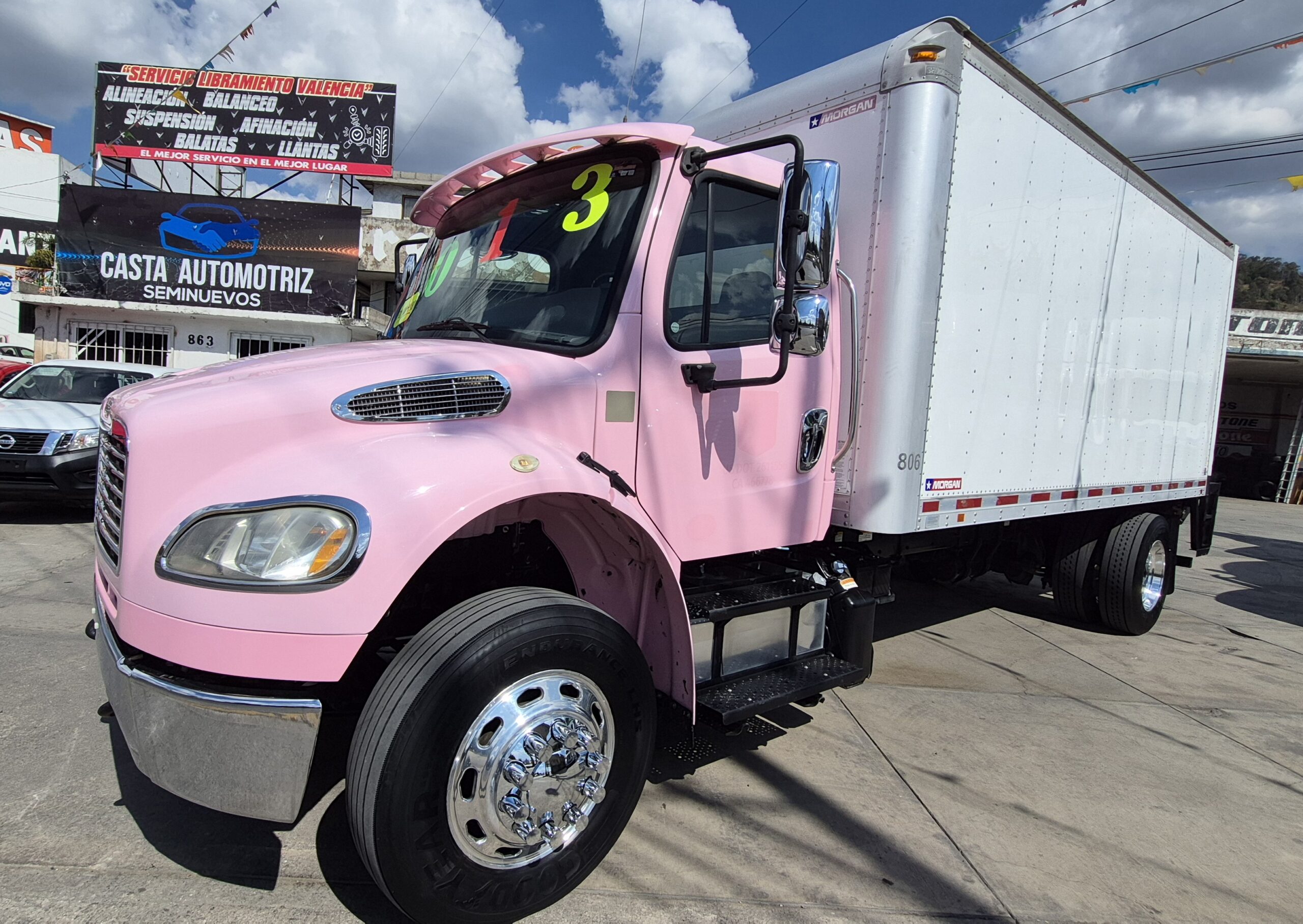 
								2013 Freightliner M2 Rabon full									