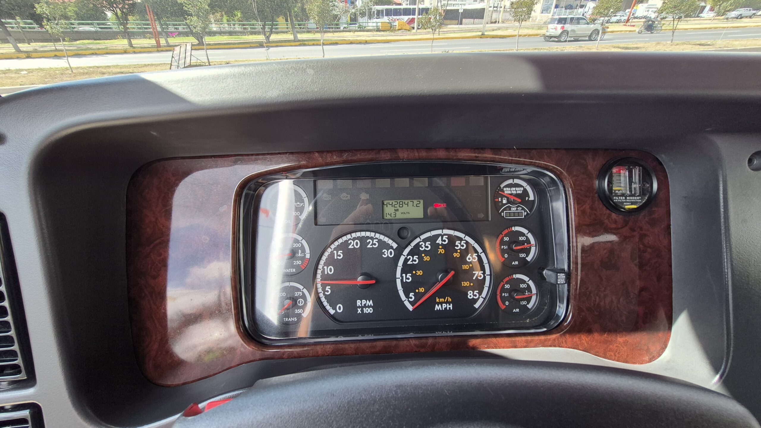 
								2013 Freightliner M2 Rabon full									