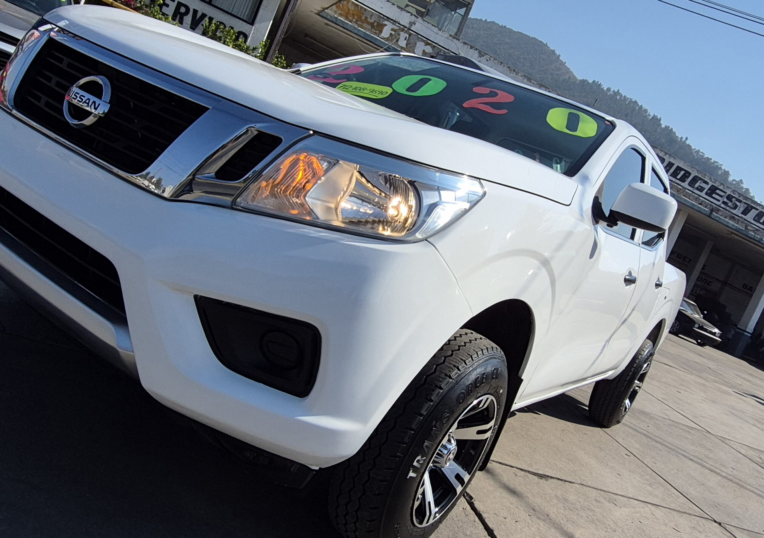 
								2020 Nissan Np300 Doble Cabina Se full									