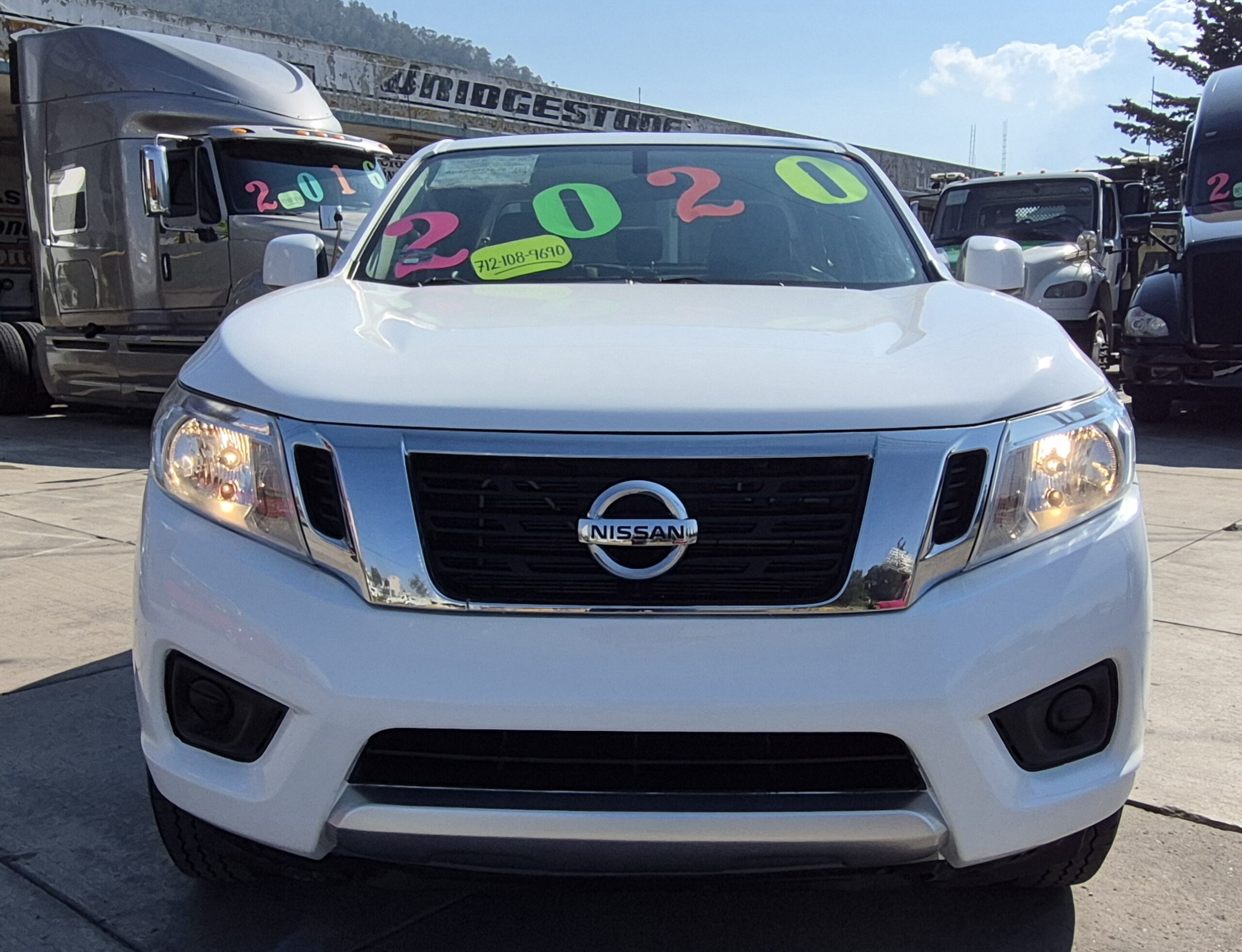 
								2020 Nissan Np300 Doble Cabina Se full									