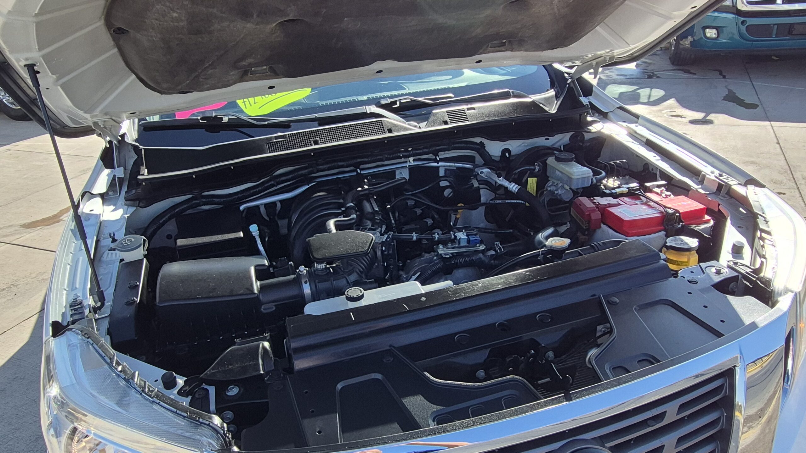 
								2020 Nissan Np300 Doble Cab Se full									