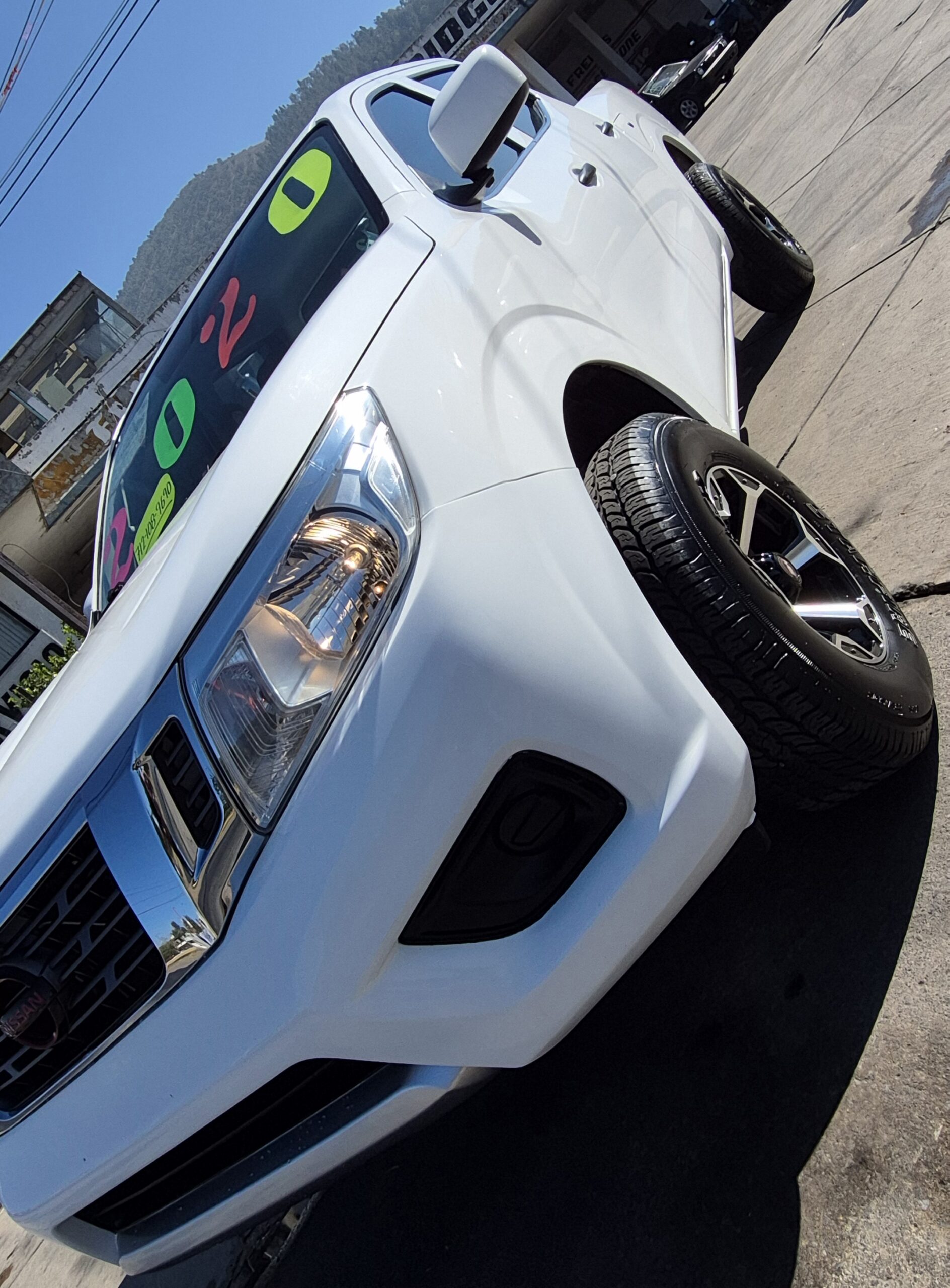 
								2020 Nissan Np300 Doble Cab Se full									