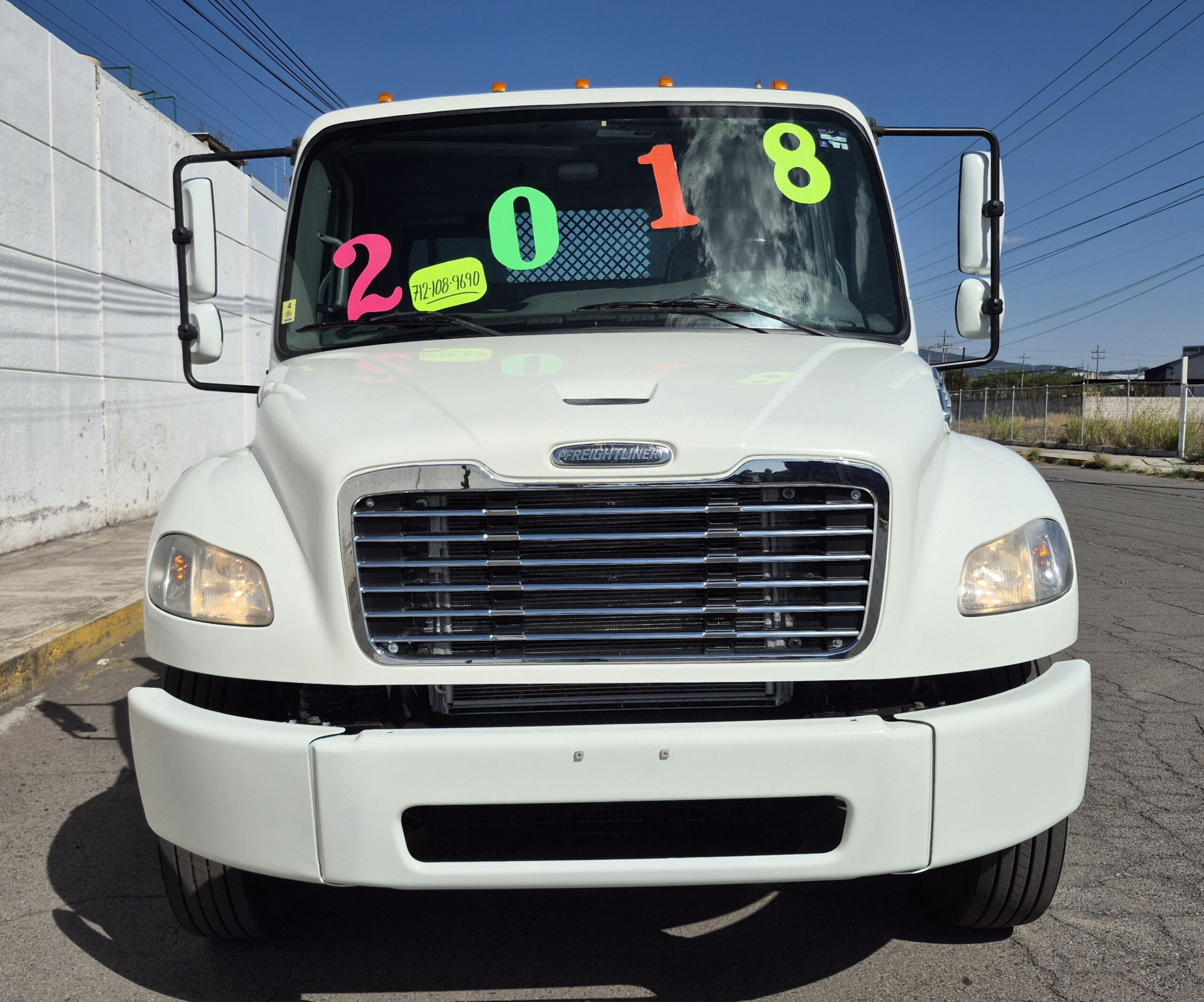 
								2018 Freightliner M2 Rabon con Plataforma full									