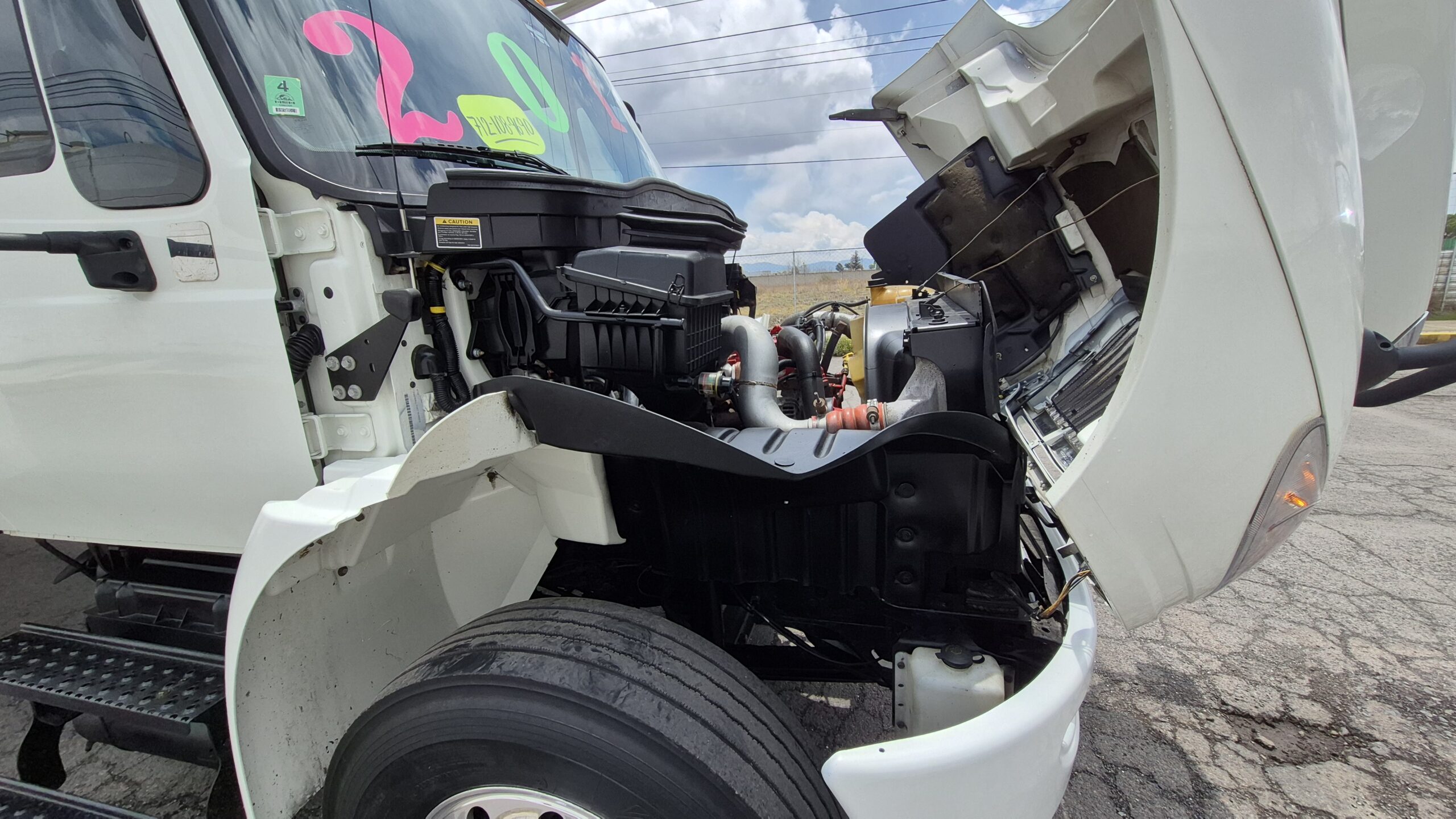 
								2018 International Durastar 4300 full									