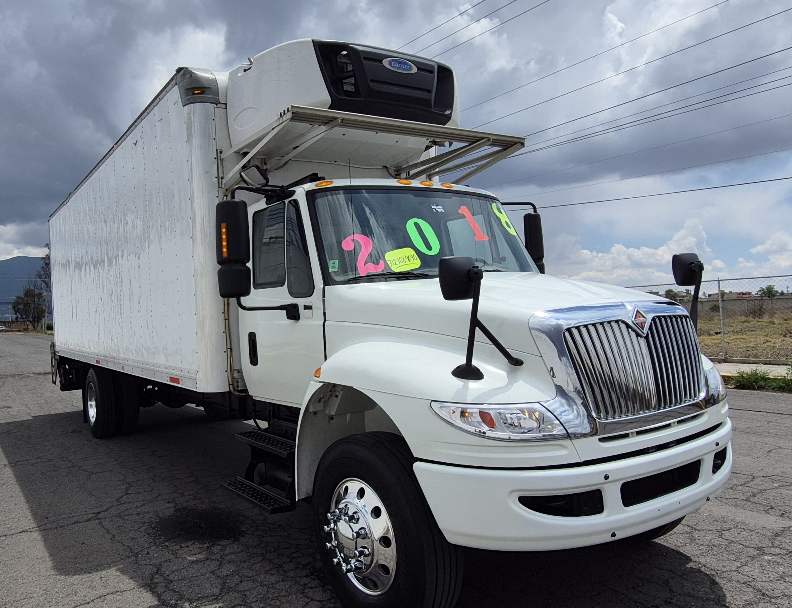 
								2018 International Durastar 4300 full									