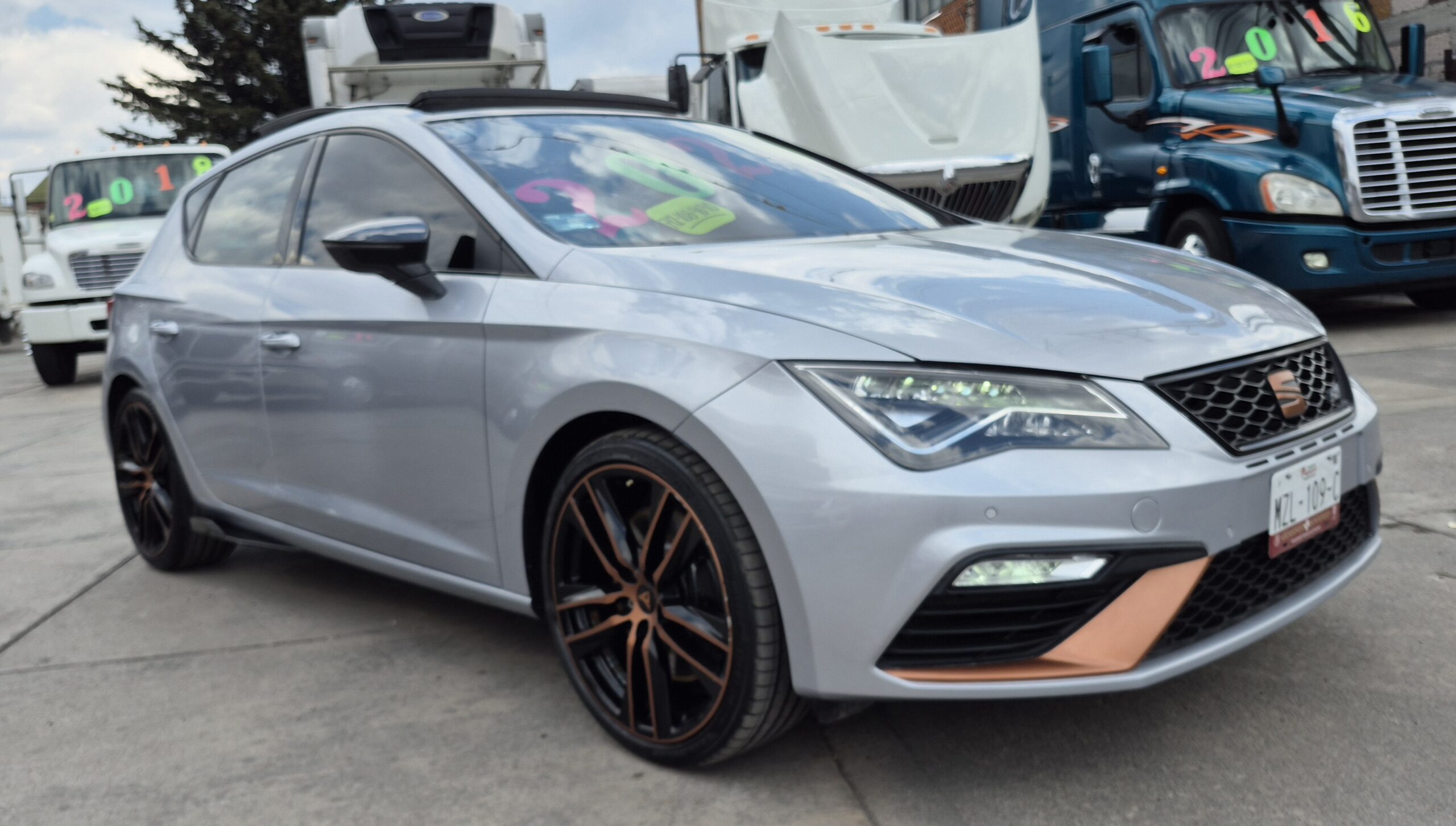 
								2020 Seat Leon Cupra 290Hp full									