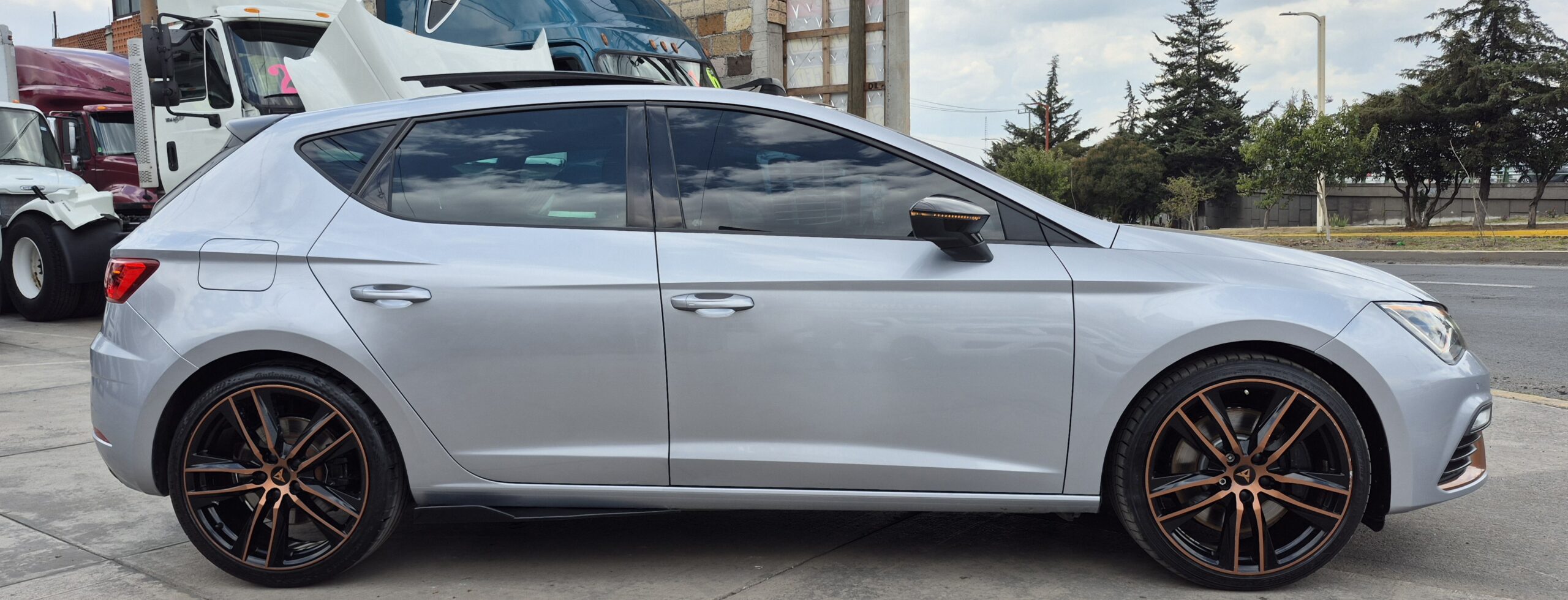 
								2020 Seat Leon Cupra 290Hp full									