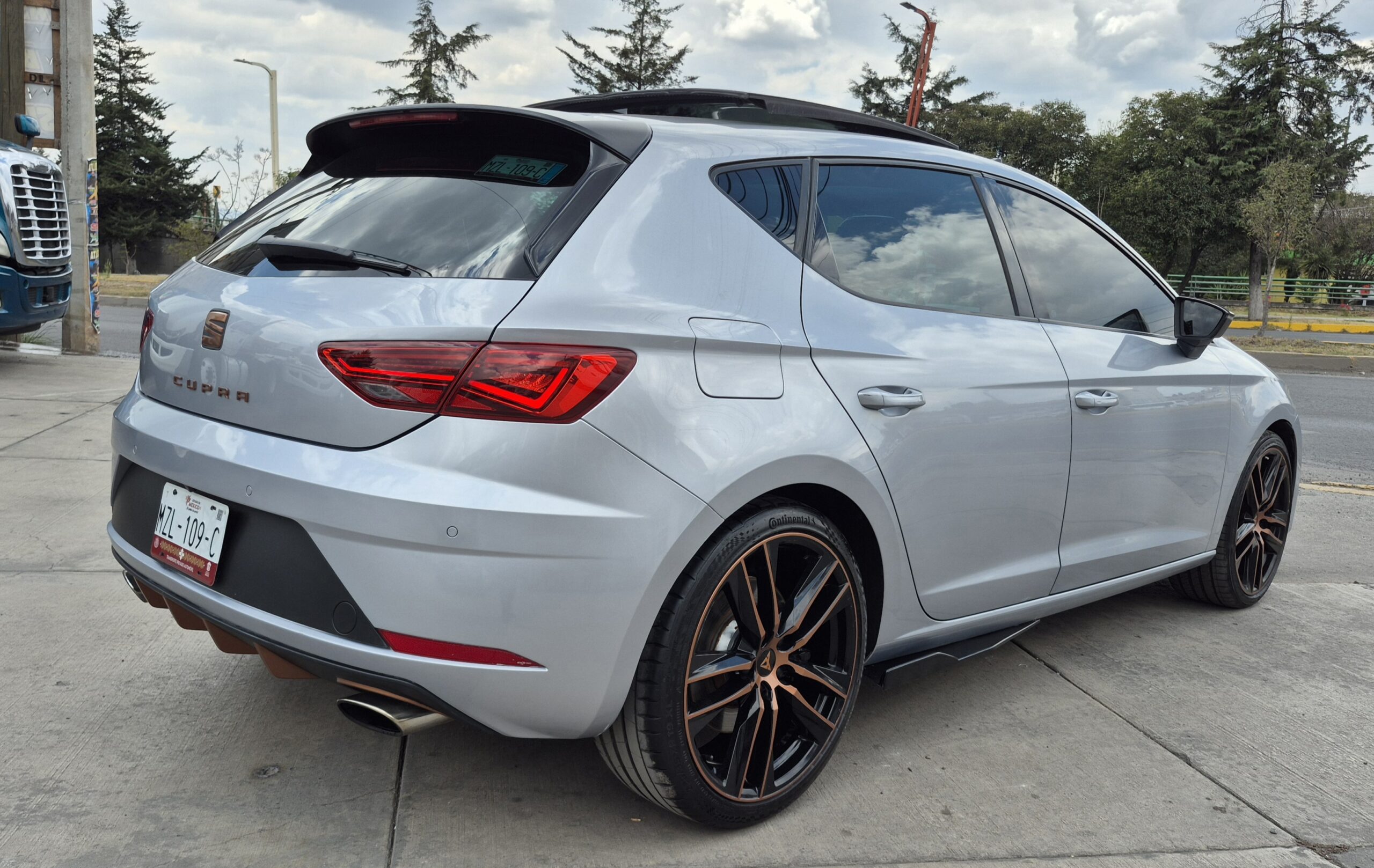 
								2020 Seat Leon Cupra 290Hp full									