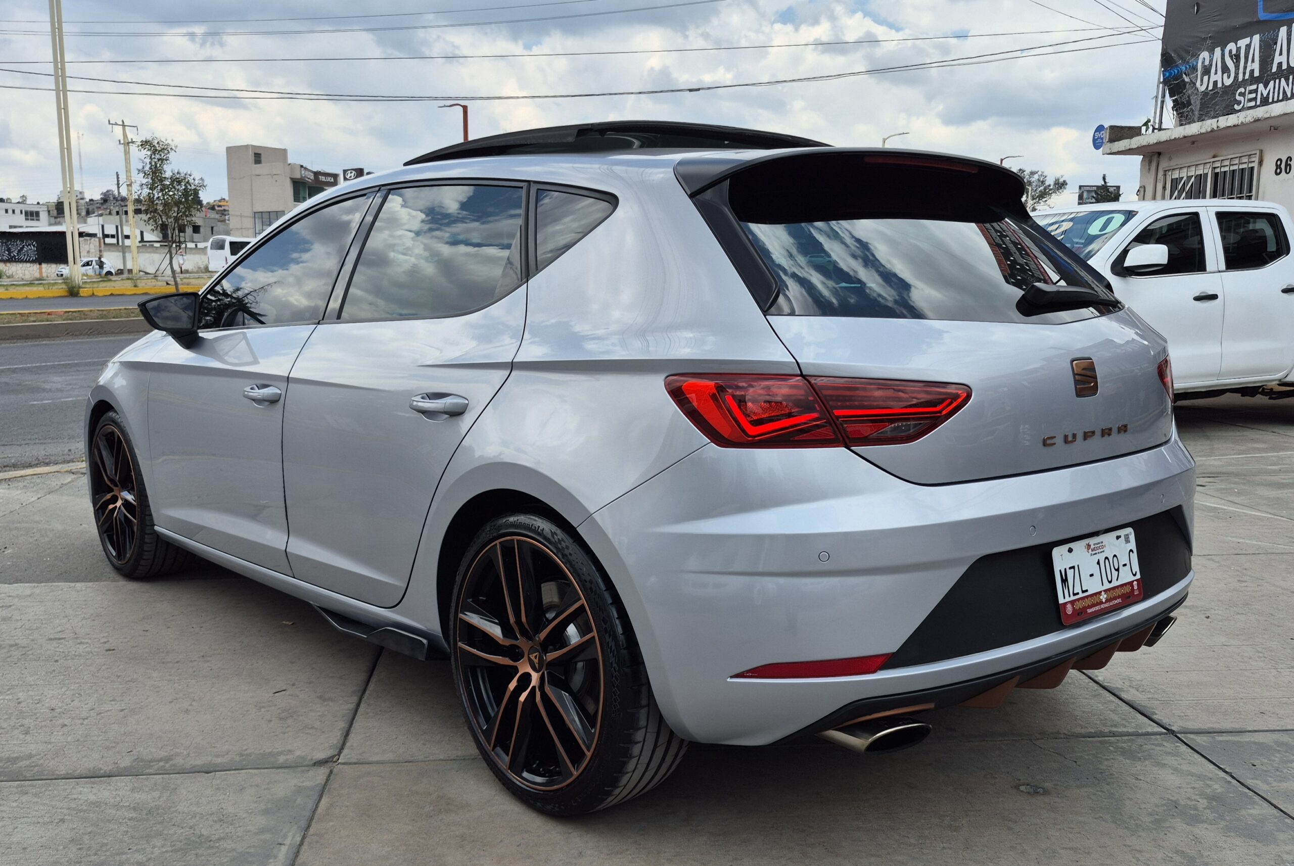 
								2020 Seat Leon Cupra 290Hp full									