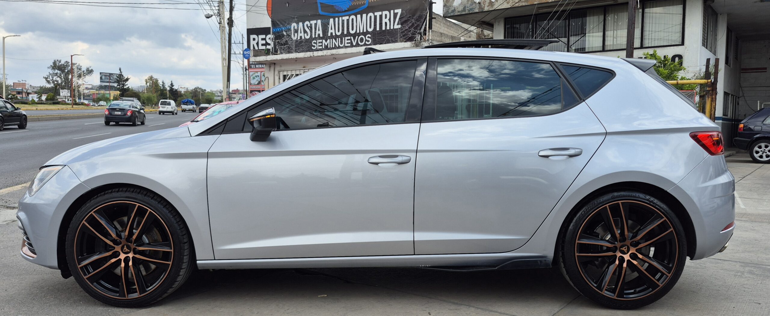 
								2020 Seat Leon Cupra 290Hp full									