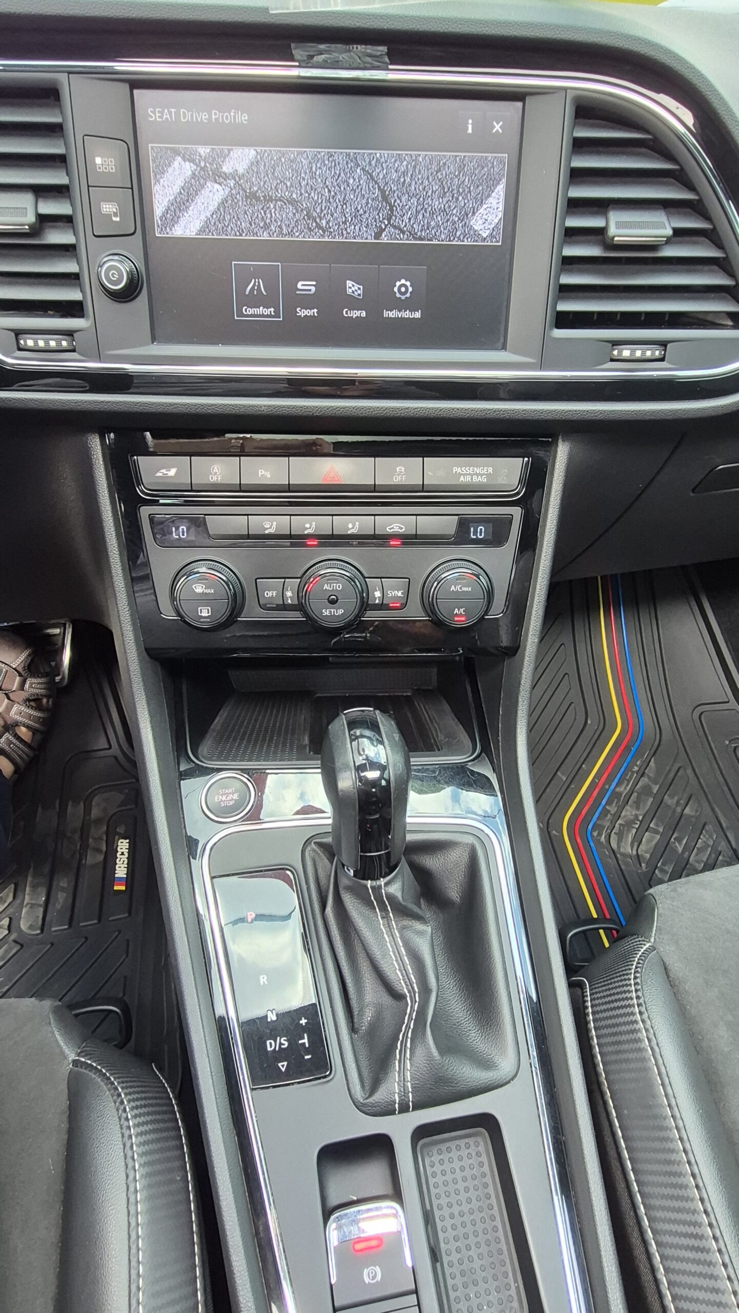 
								2020 Seat Leon Cupra 290Hp full									