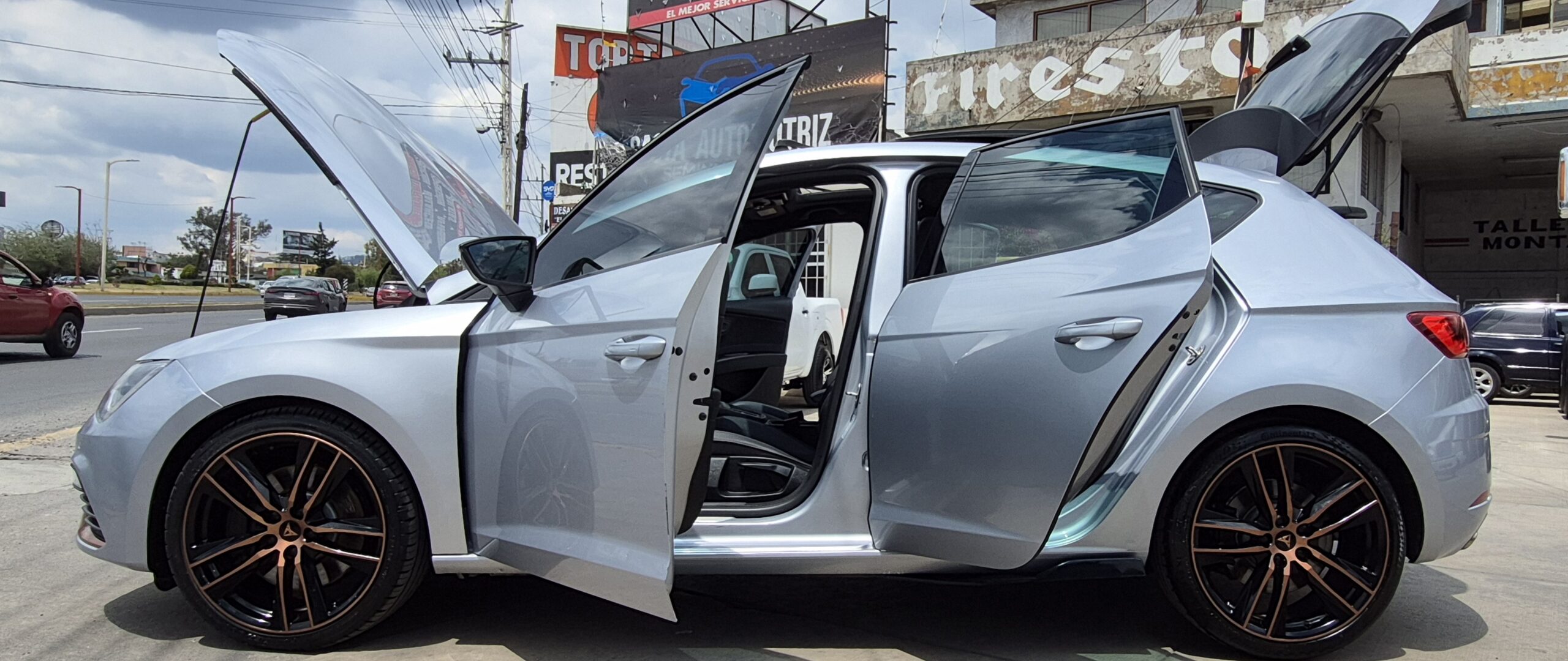 
								2020 Seat Leon Cupra 290Hp full									