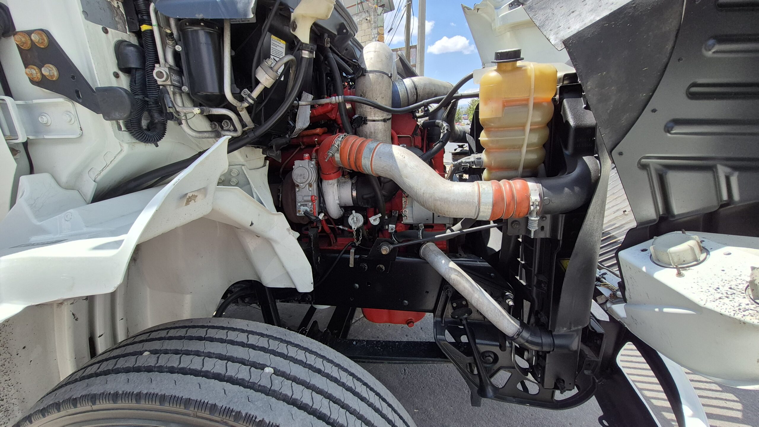 
								2008 International Transtar 8600 full									