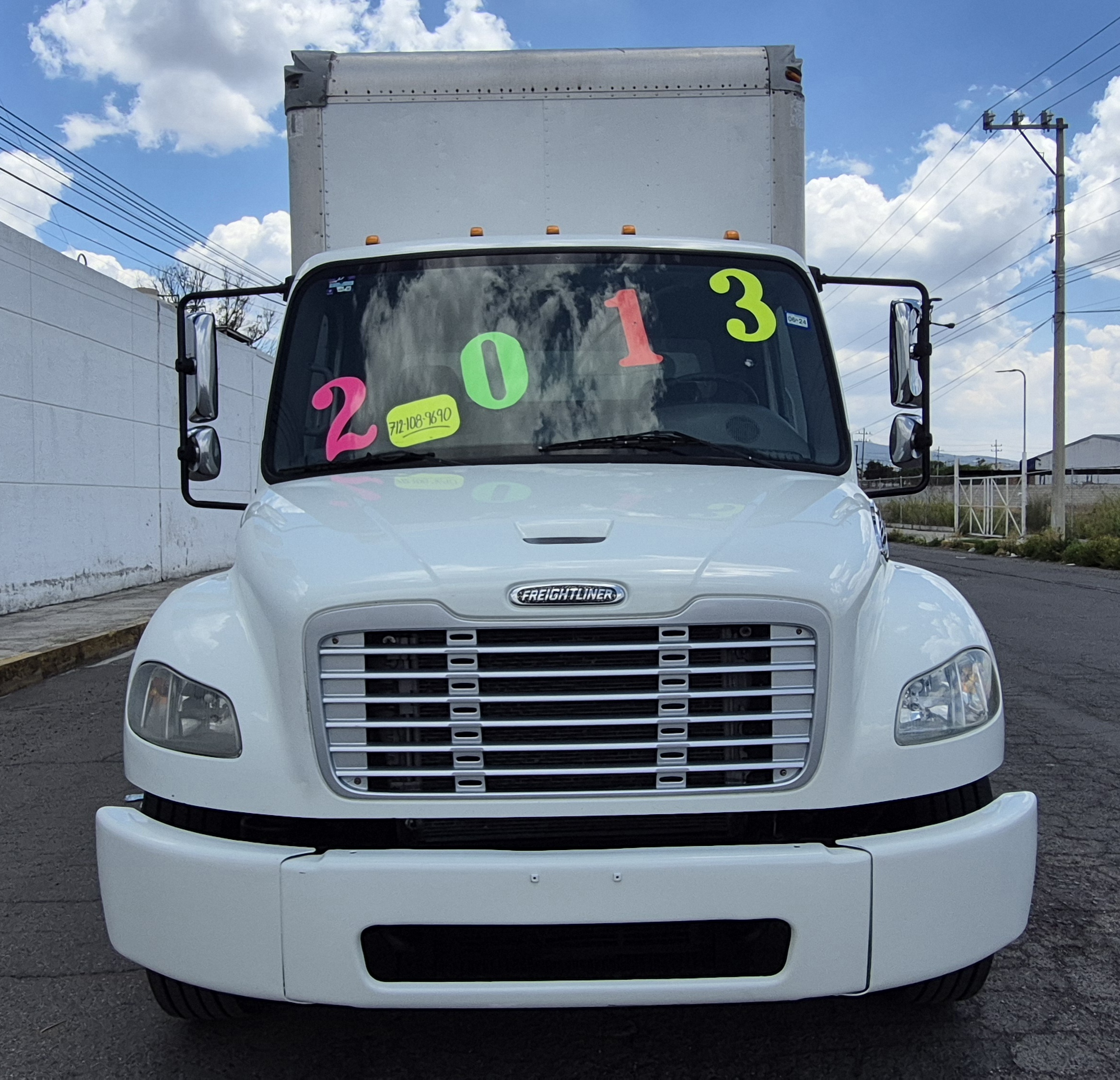
								2013 Freightliner M2 Rabon Caja Seca full									