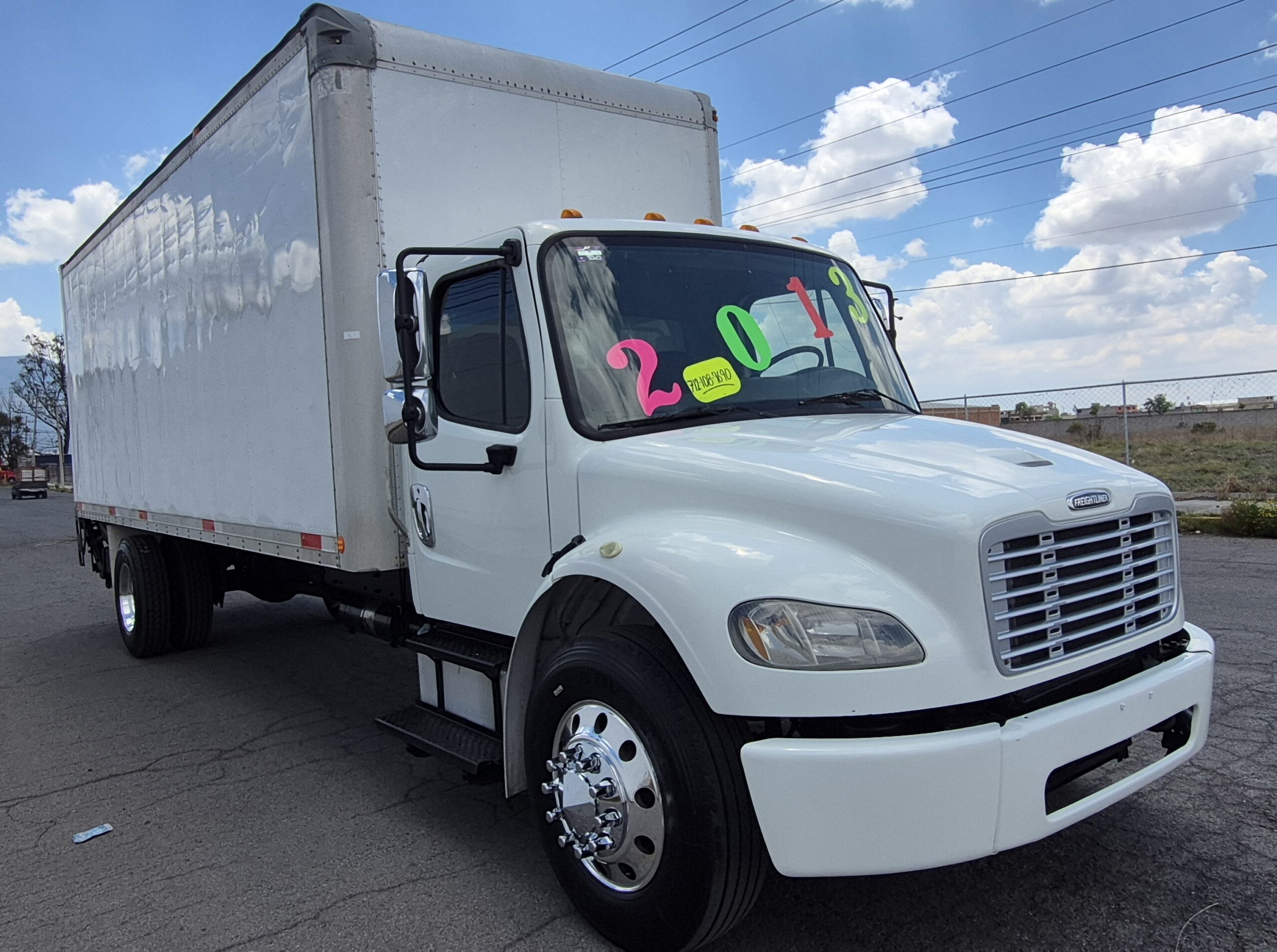 
								2013 Freightliner M2 Rabon Caja Seca full									