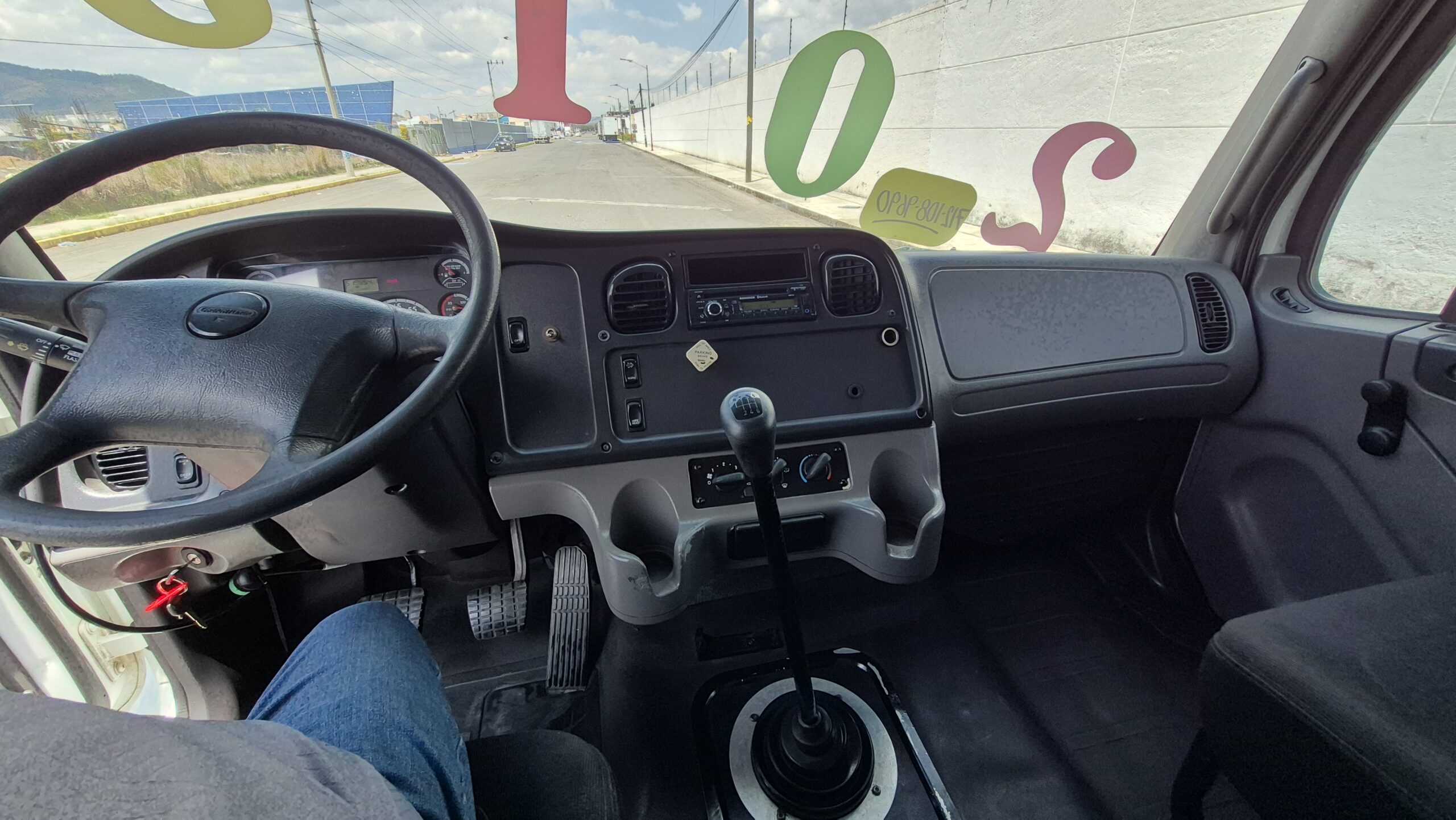 
								2013 Freightliner M2 Rabon Caja Seca full									