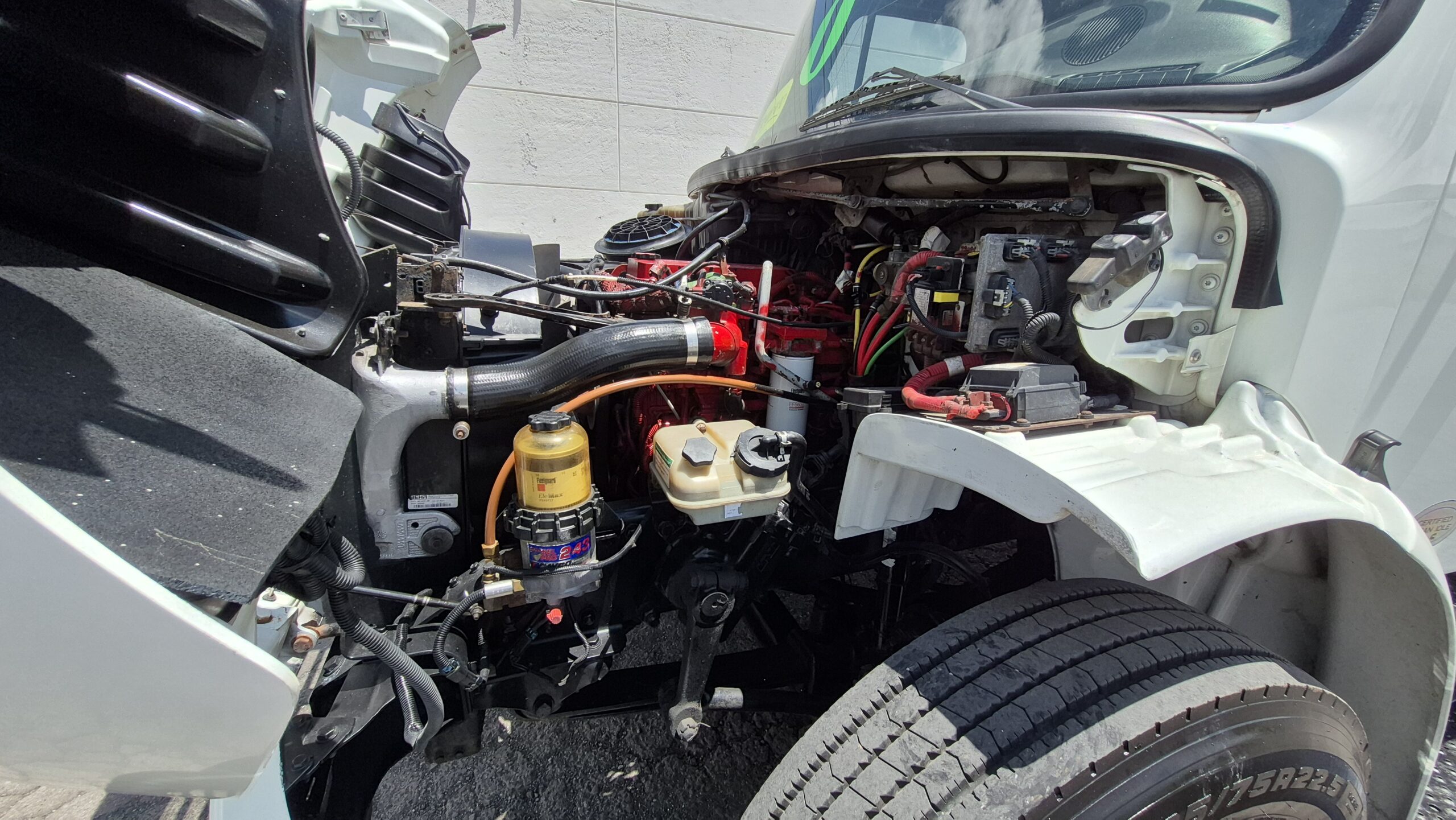 
								2013 Freightliner M2 Rabon Caja Seca full									