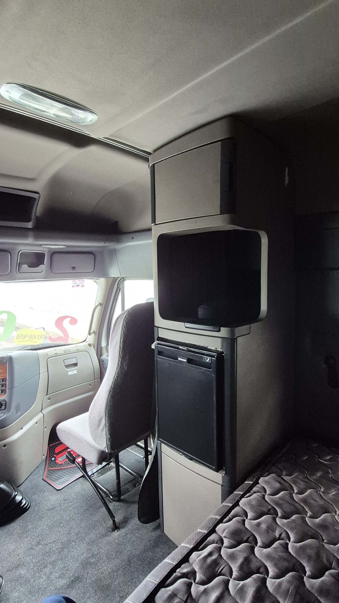 
								2012 Freightliner Cascadia full									