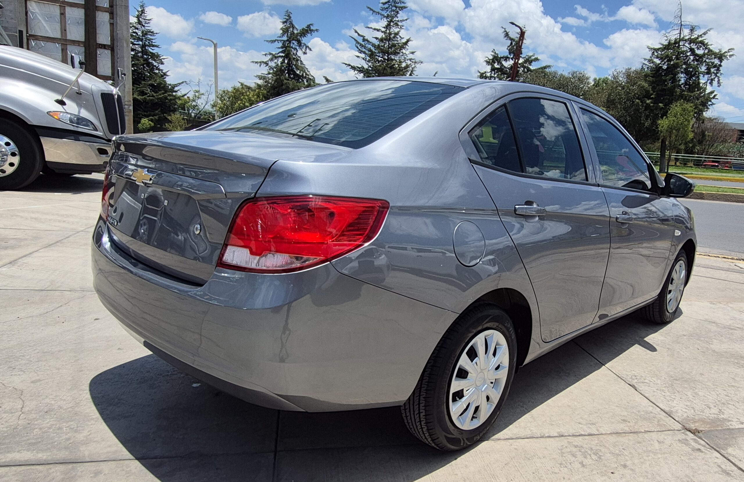 
								2020 Chevrolet Aveo full									